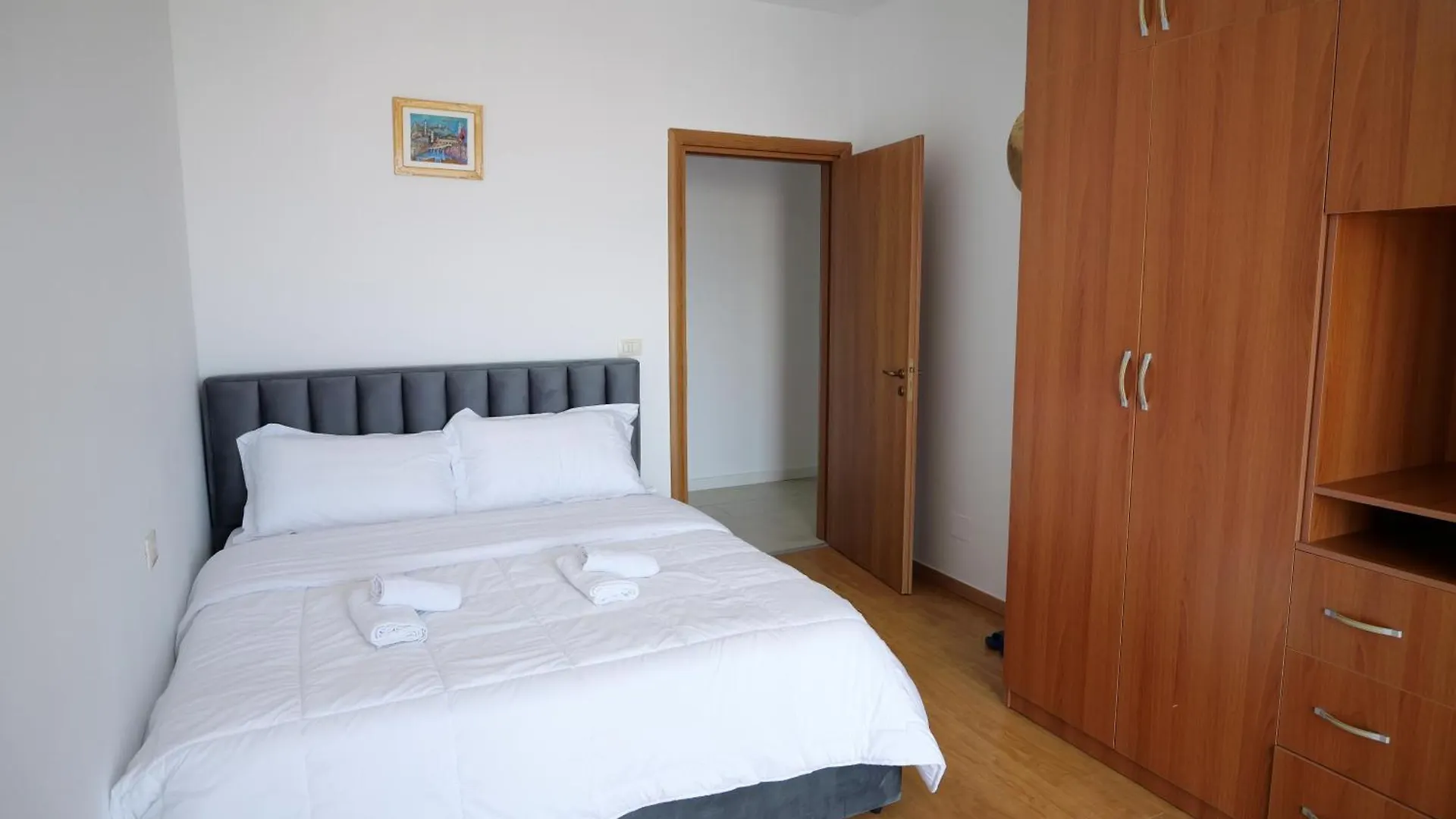 Apartment Fisi Apartament Shkoder