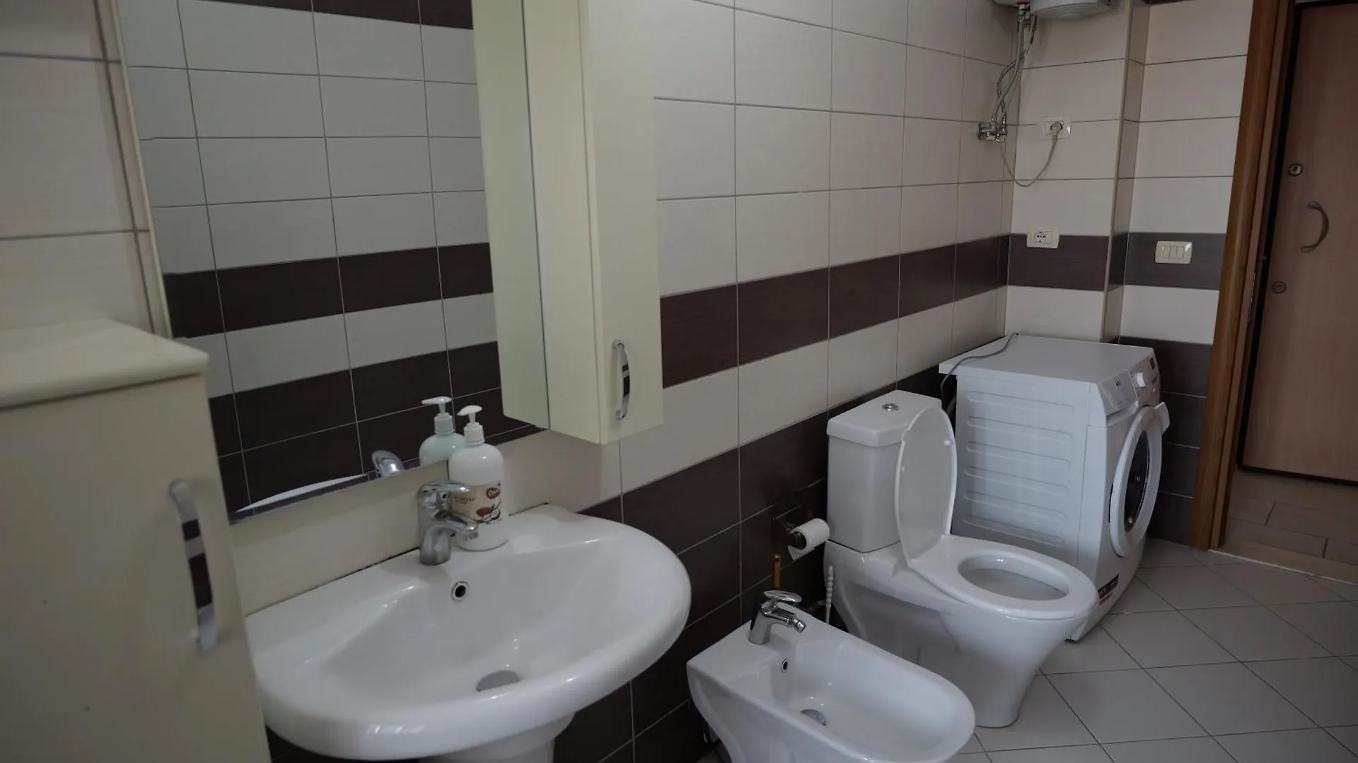 Fisi Apartament Shkoder Albania